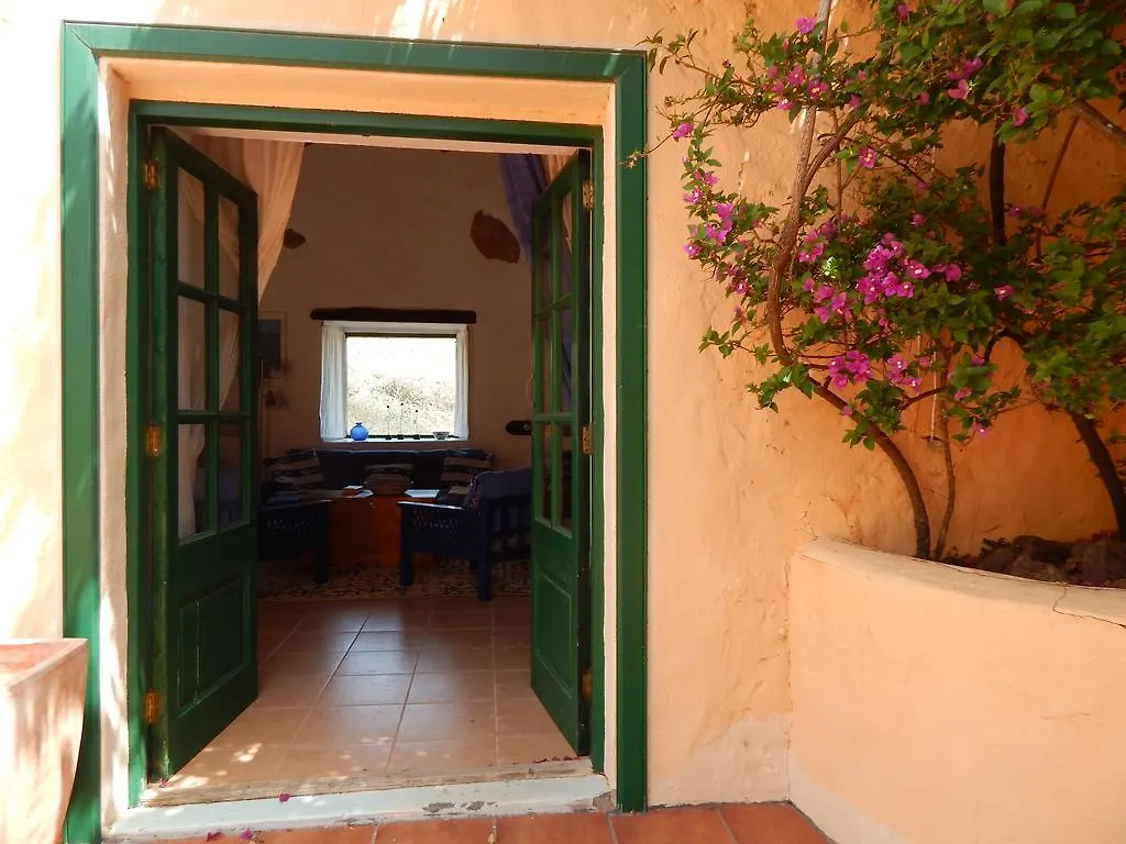 Landsted La Casa Caldera Pensionat Femés Spanien