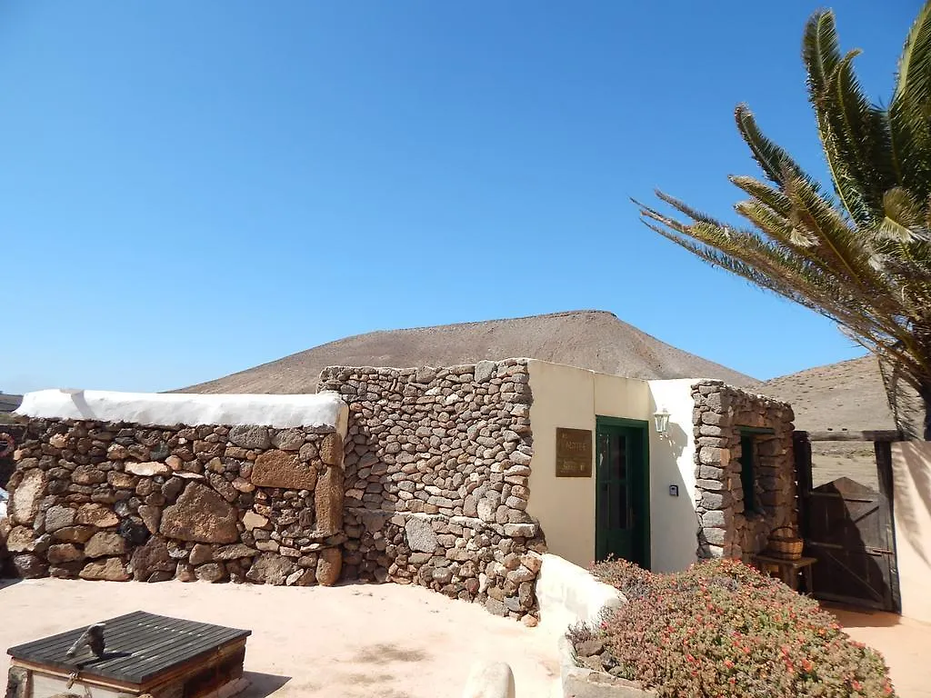 La Casa Caldera Guest House Femes