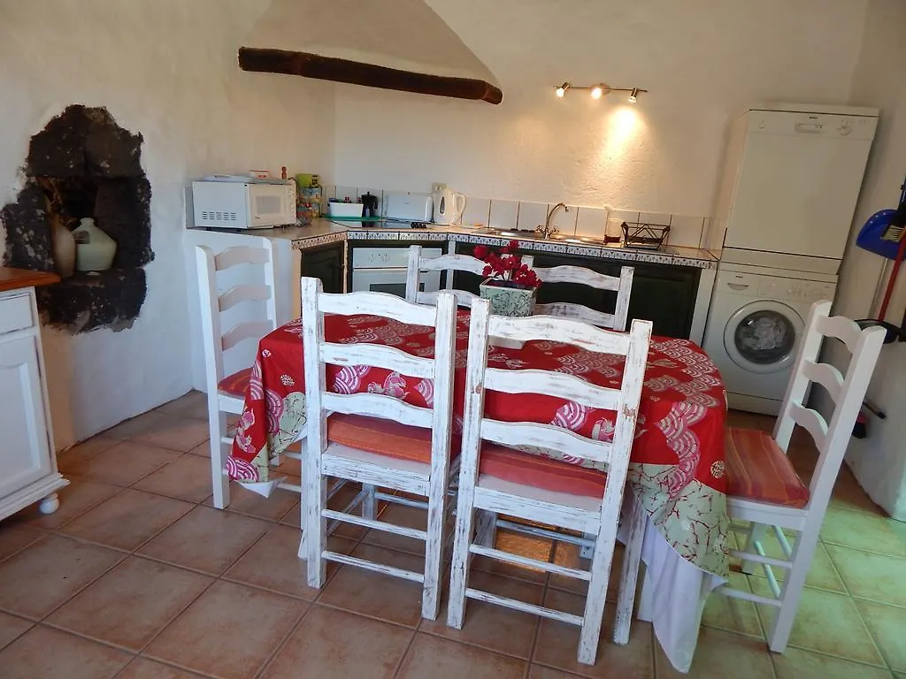 La Casa Caldera Guest House Femes