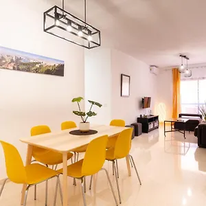https://stylish-apartment-in-the-center-of-malaga.hotelsinnerja.org