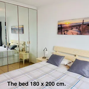 Su Eminencia - Sea View With Modern Comforts Appartamento