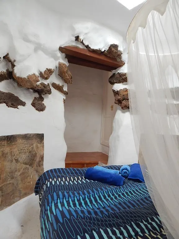 La Casa Caldera Guest House Femes Spain