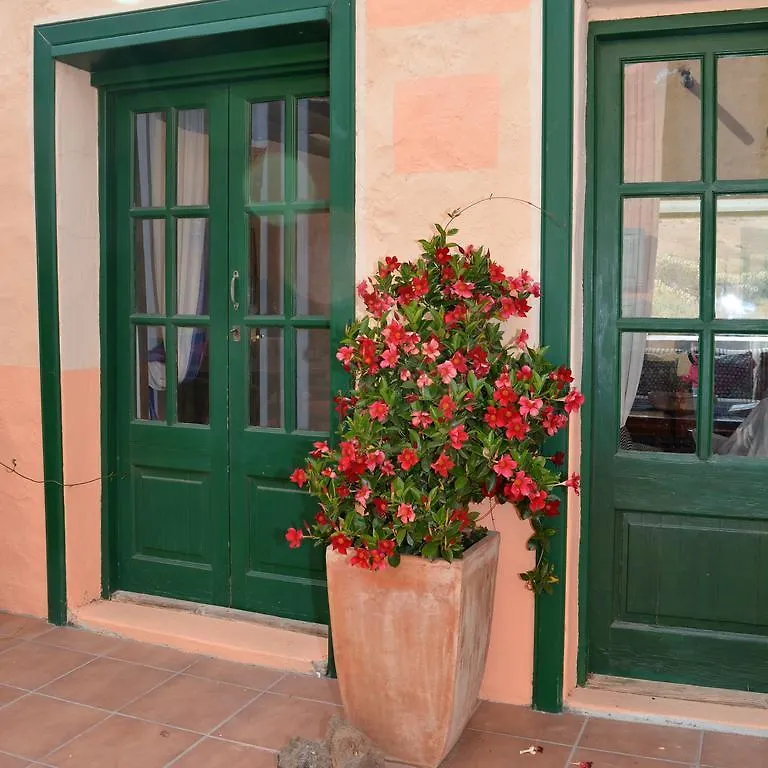 Country house La Casa Caldera Guest House Femes Spain