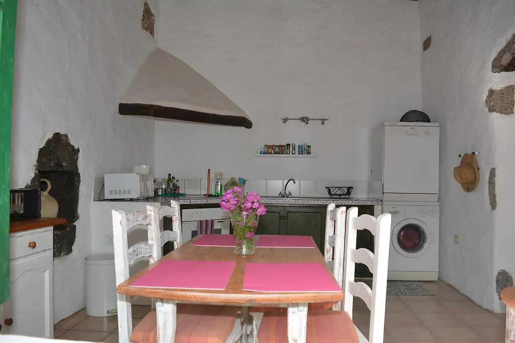 Country house La Casa Caldera Guest House Femes