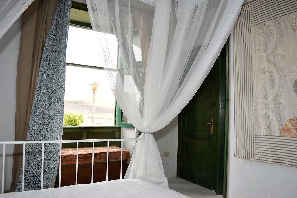 La Casa Caldera Guest House Femes