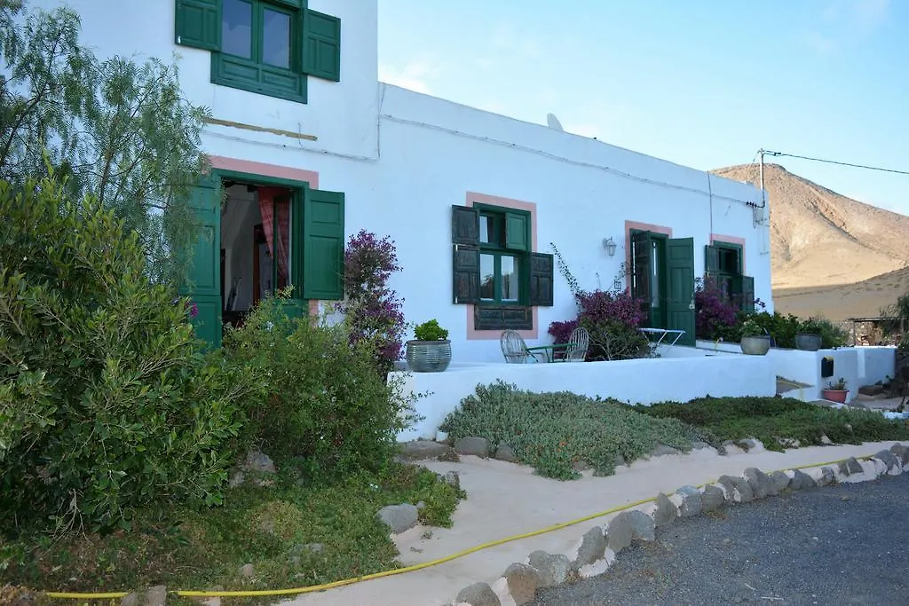 La Casa Caldera Guest House Femes
