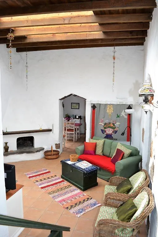 Country house La Casa Caldera Guest House Femes